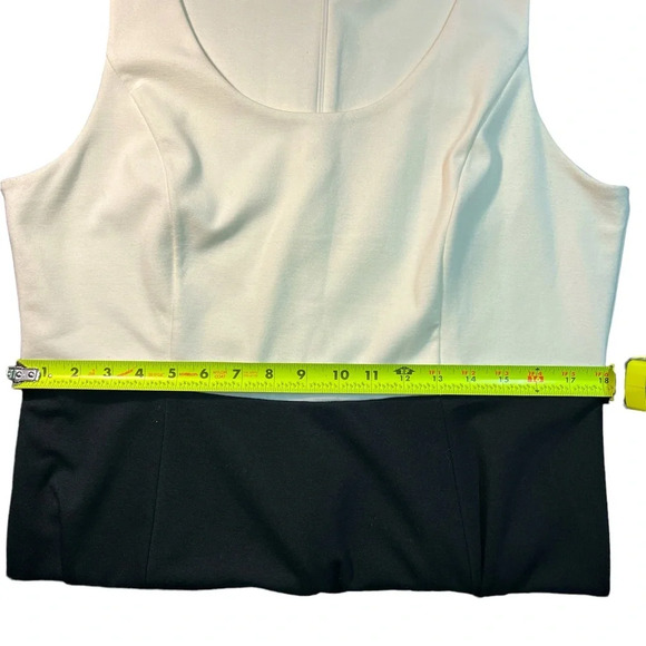 GAP Black and Off-white Fit and Flare, Sleeveless Midi Dress, size 16 - Picture 4 of 7